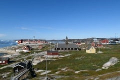 2021-08-03-19.18.18 Zions kirke med sygehuset i baggrunden