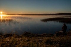 PH82581 Spejder over Furesøen i solopgangen og tågedisen