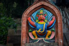 NEP_4274 Guruda statue neden for Abetemplet i Kathmandu